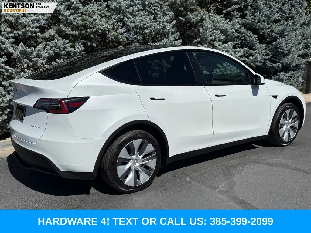 Used 2023 White Tesla Long Range image 9
