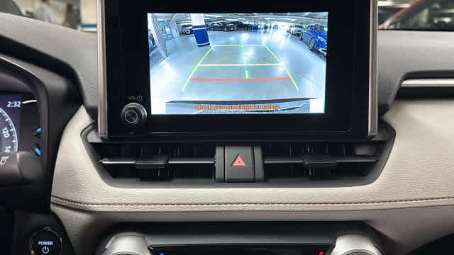 Used 2025 Silver Sky Metallic Toyota Hybrid XLE image 21