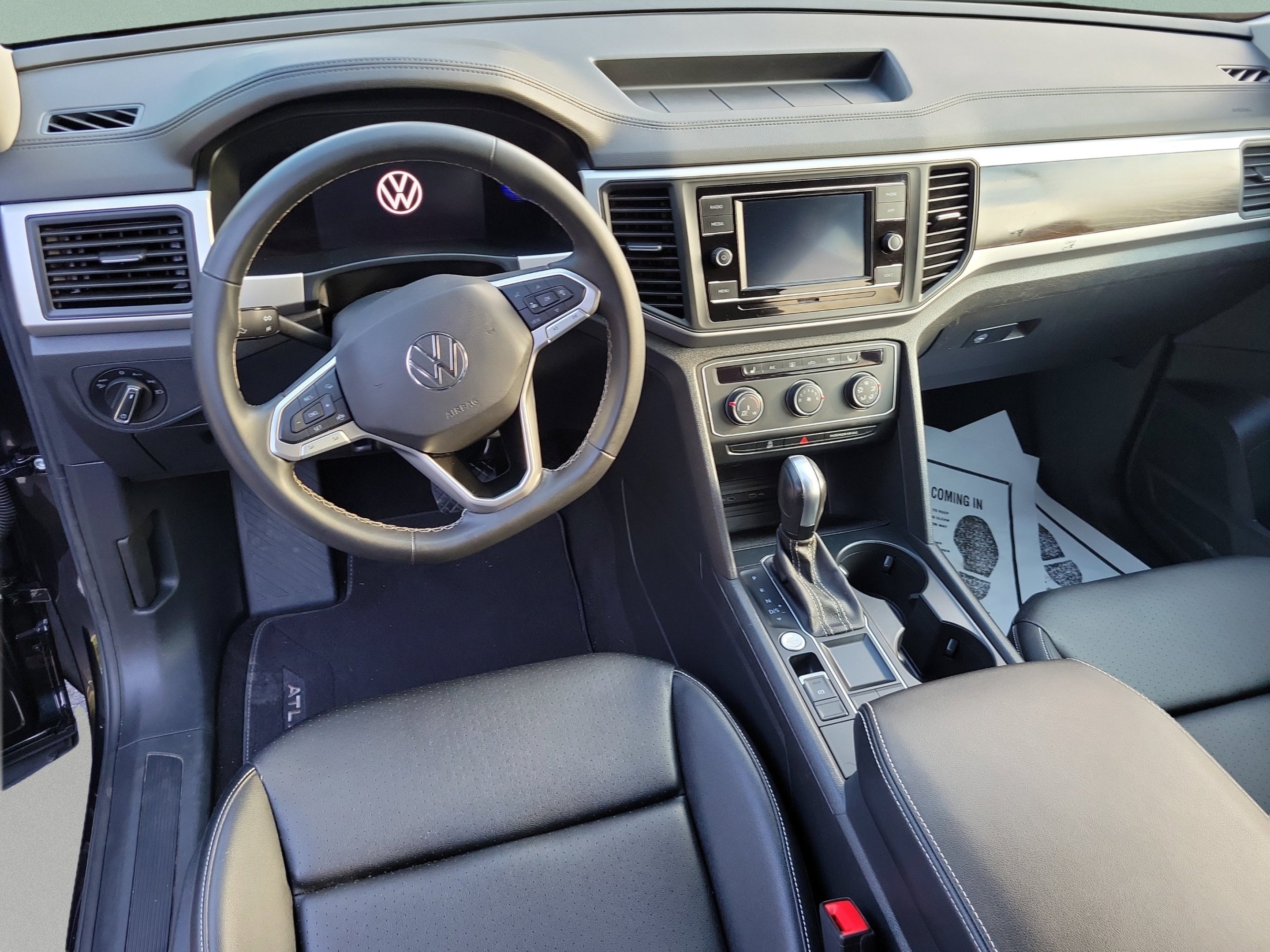 Used 2023 Black Volkswagen 2.0T SE image 19