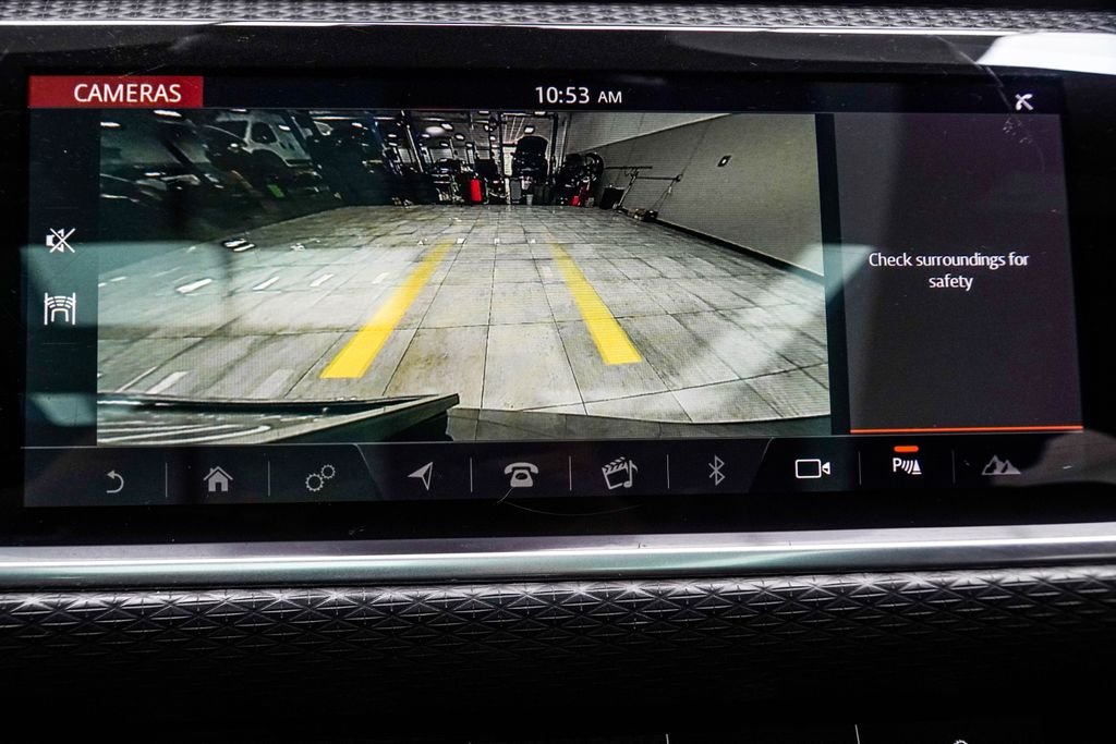 Used 2020 Gray Land Rover P250 R-Dynamic S image 30