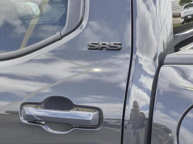2026 Toyota Tacoma SR5 - Photo 8