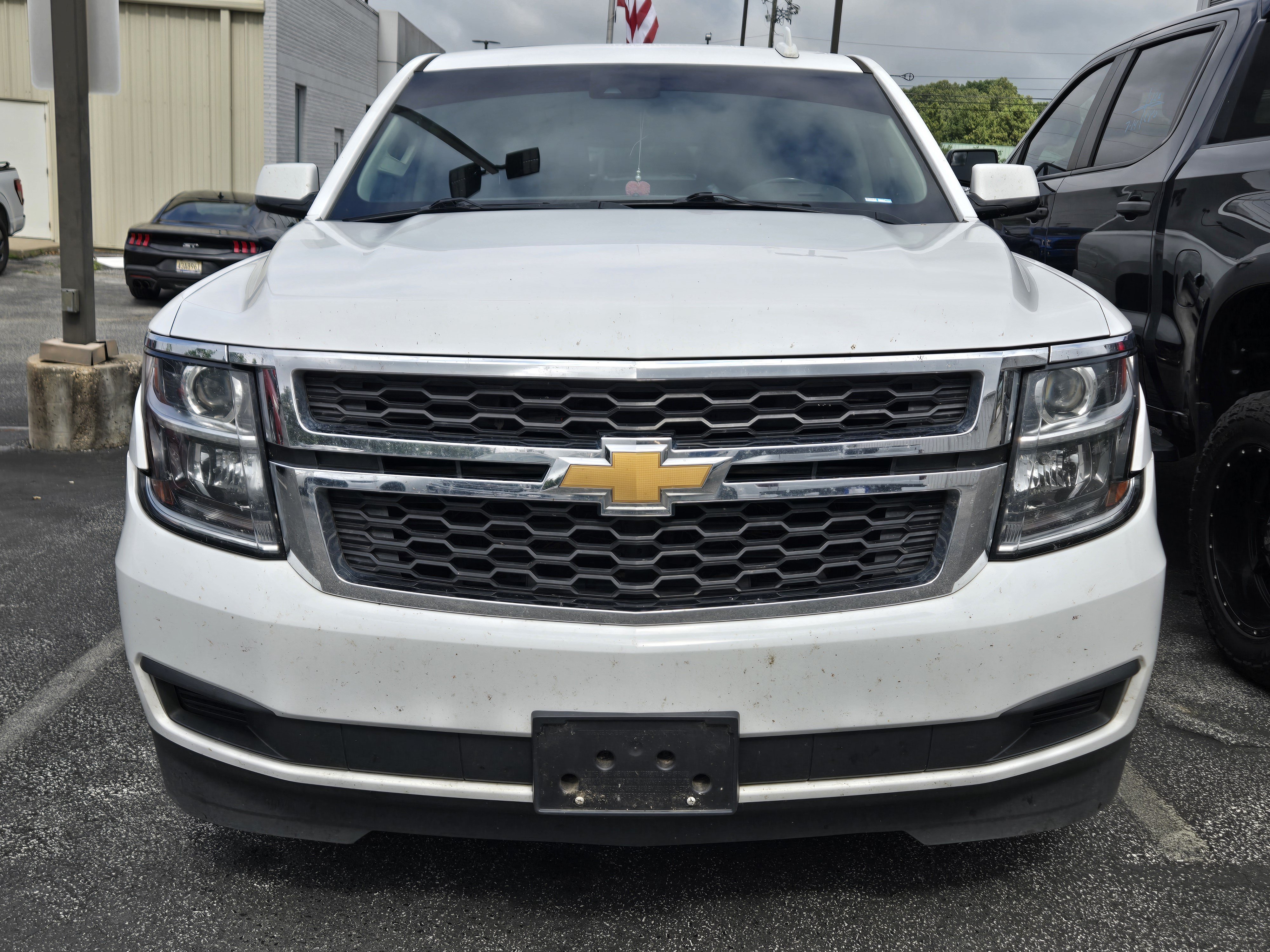 Used 2019 Summit White Chevrolet LT image 2
