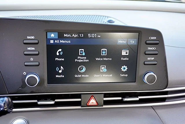 Used 2026 Gray Hyundai SEL Sport image 23