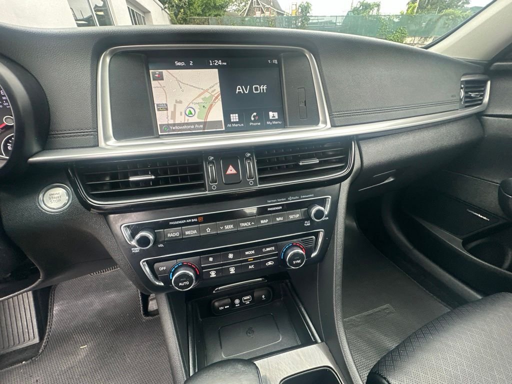 Used 2020 Silver Kia EX Premium image 16