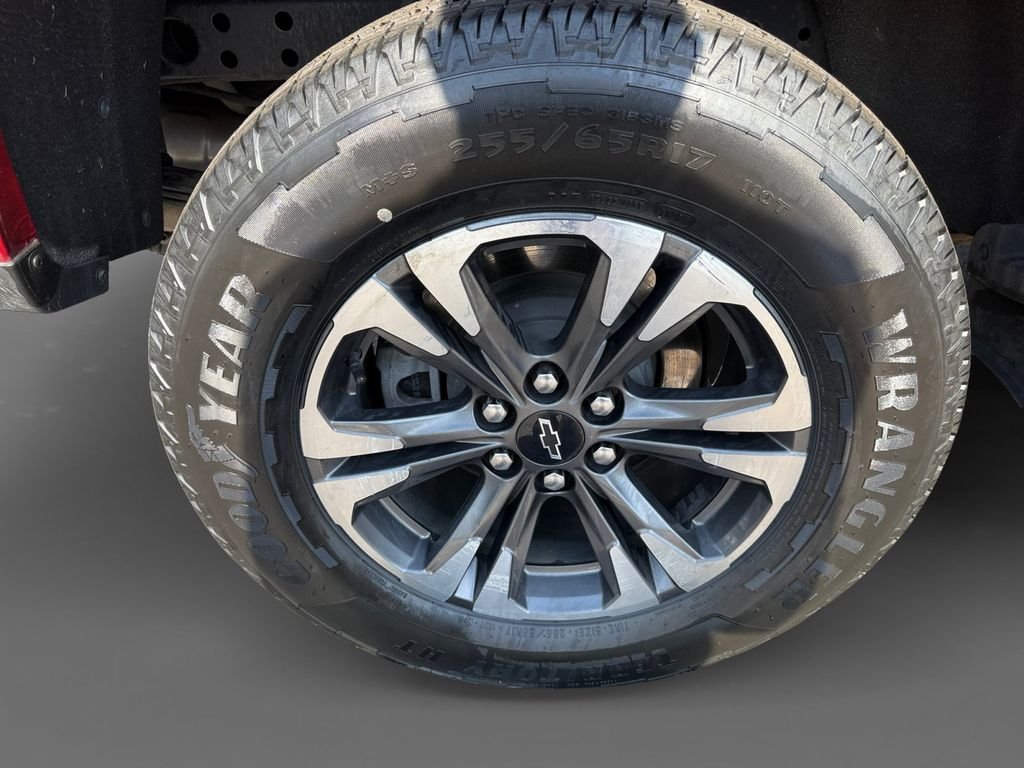 Used 2021 Red Chevrolet Z71 image 15