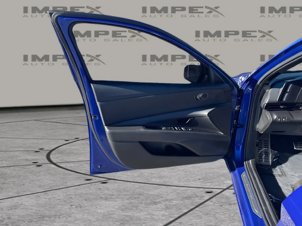 Used 2025 Blue Hyundai SEL Sport image 21