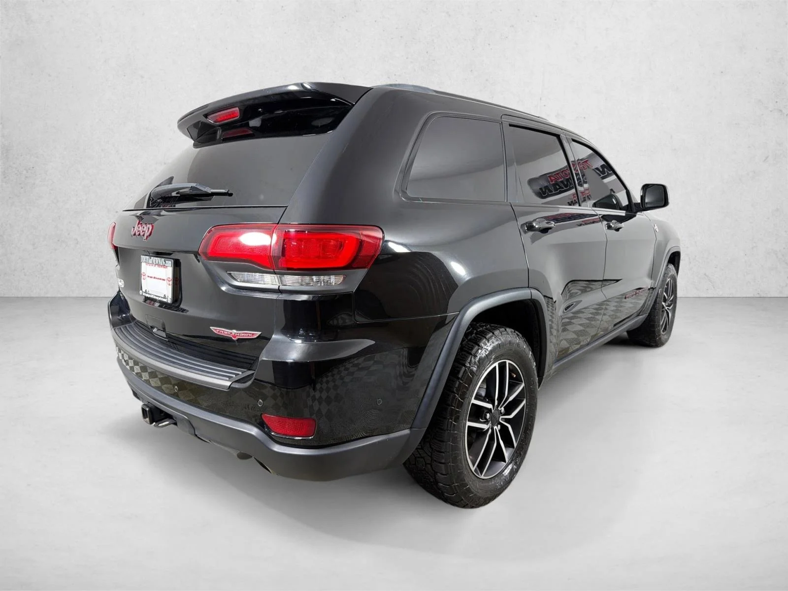 Used 2020 Gray Jeep Trailhawk image 5