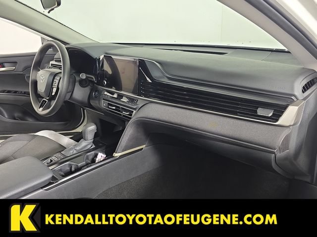 Used 2025 White Toyota LE image 18