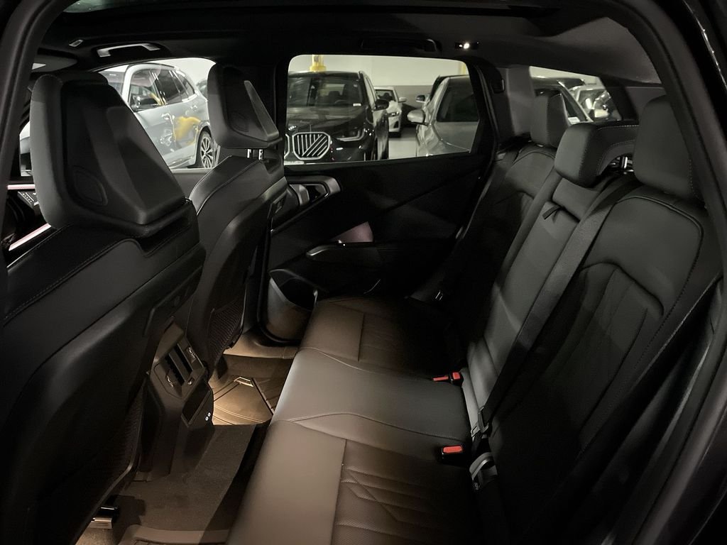 2026 BMW X3 30 - Photo 23