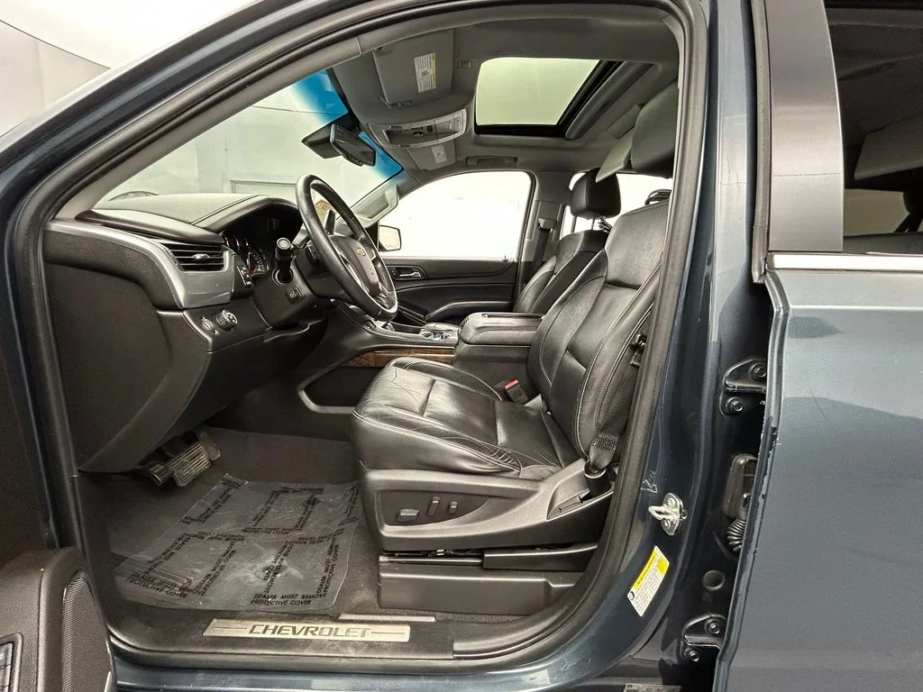Used 2020 Shadow Gray Metallic Chevrolet LT image 14