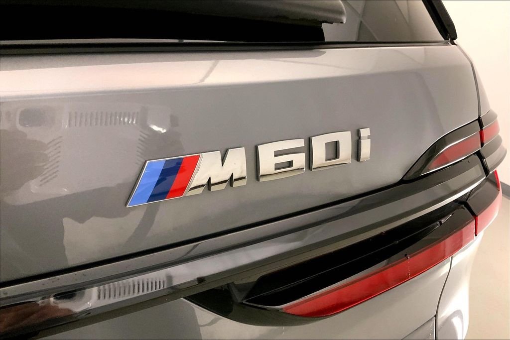 Certified Used 2024 Skyscraper Grey Metallic BMW  image 30