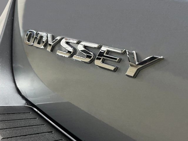 New 2026 Solar Silver Metallic Honda EX-L image 6