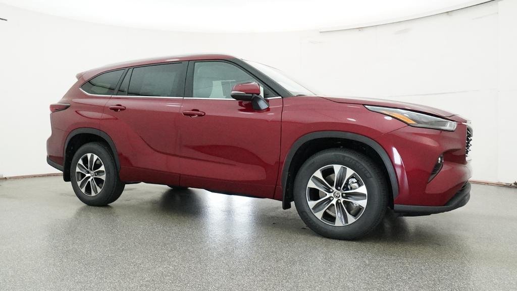 New 2026 Ruby Flare Pearl Toyota XLE image 11