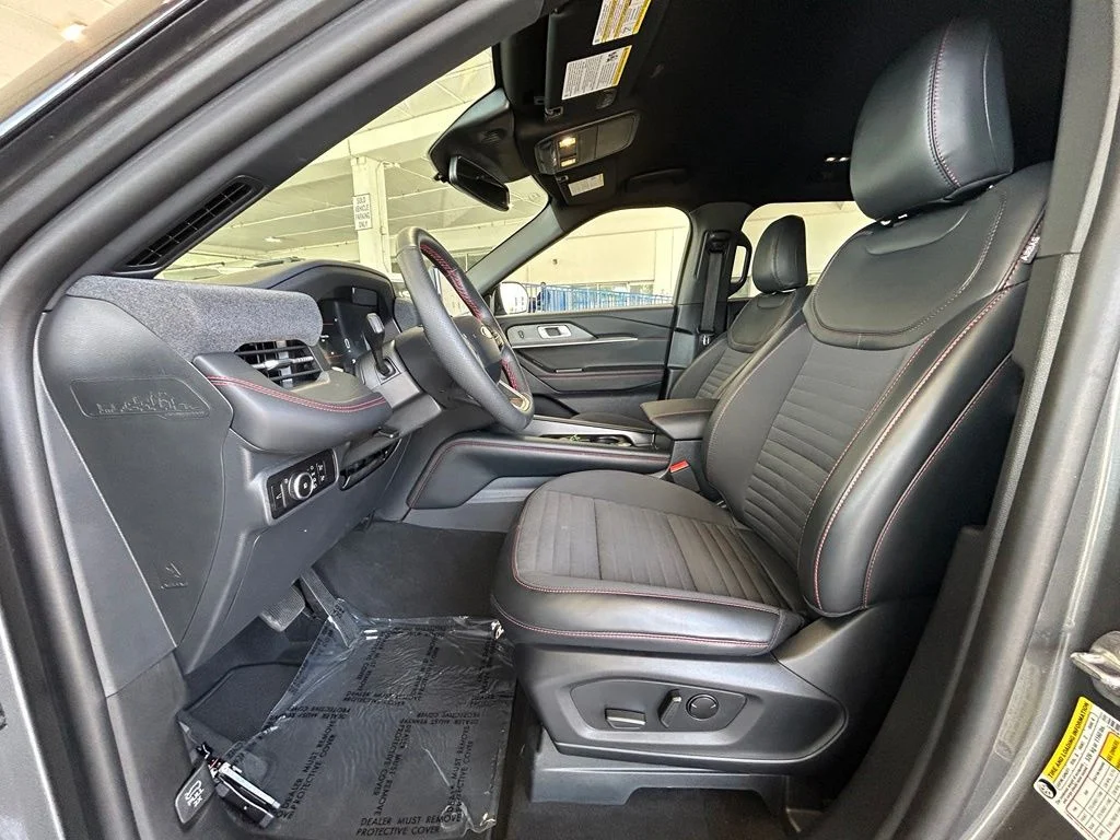 Certified Used 2026 Gray Metallic Ford ST-Line image 11