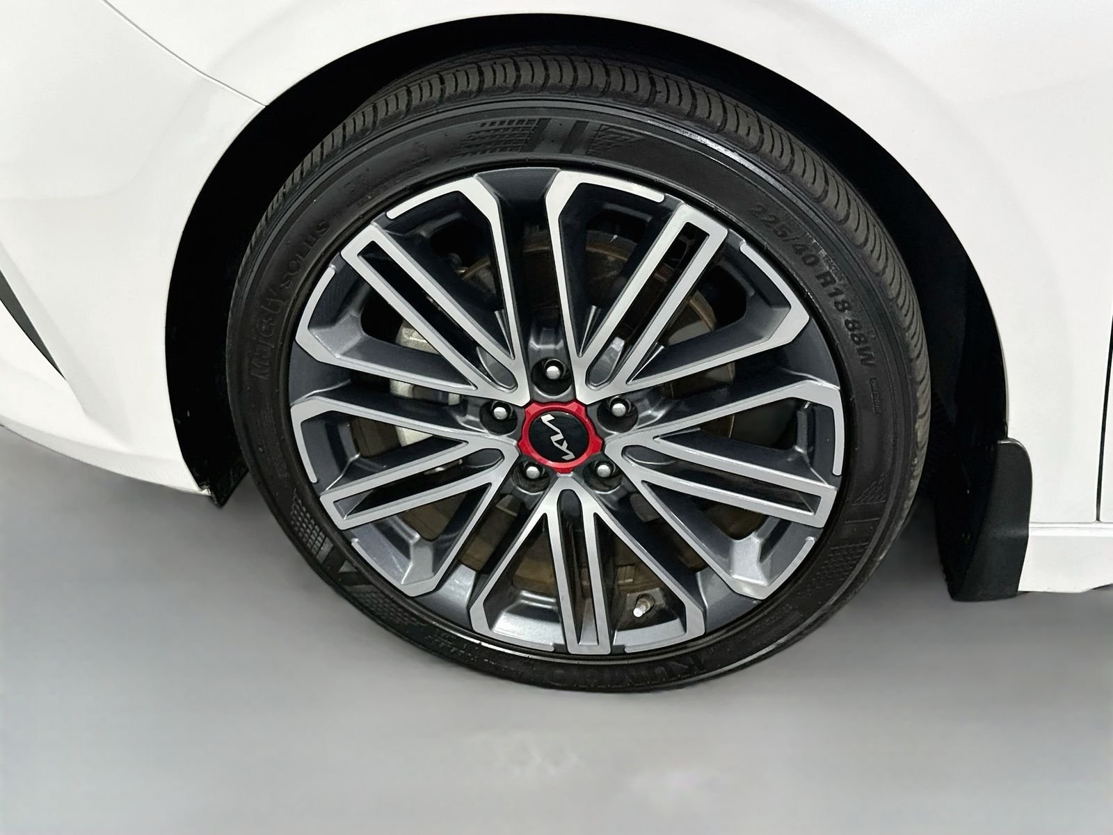 Used 2022 Snow White Pearl Kia GT image 30