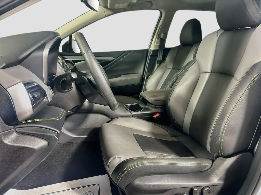Used 2023 Ice Silver Metallic Subaru Onyx Edition image 22