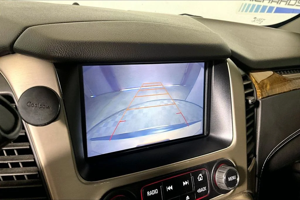 Used 2016 Sparkling Silver Metallic GMC Denali image 17