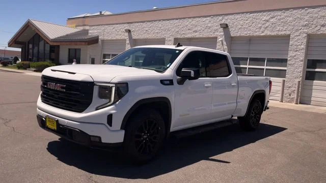 Used 2024 White GMC Elevation image 5
