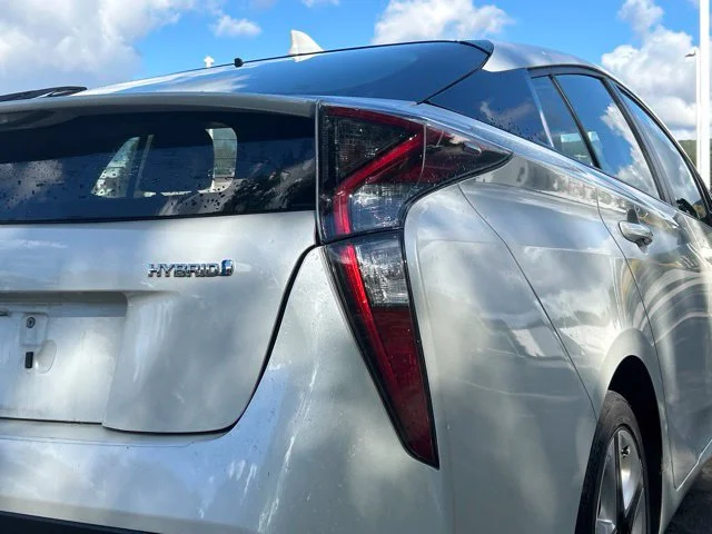 Used 2016 White Toyota Three Touring image 11