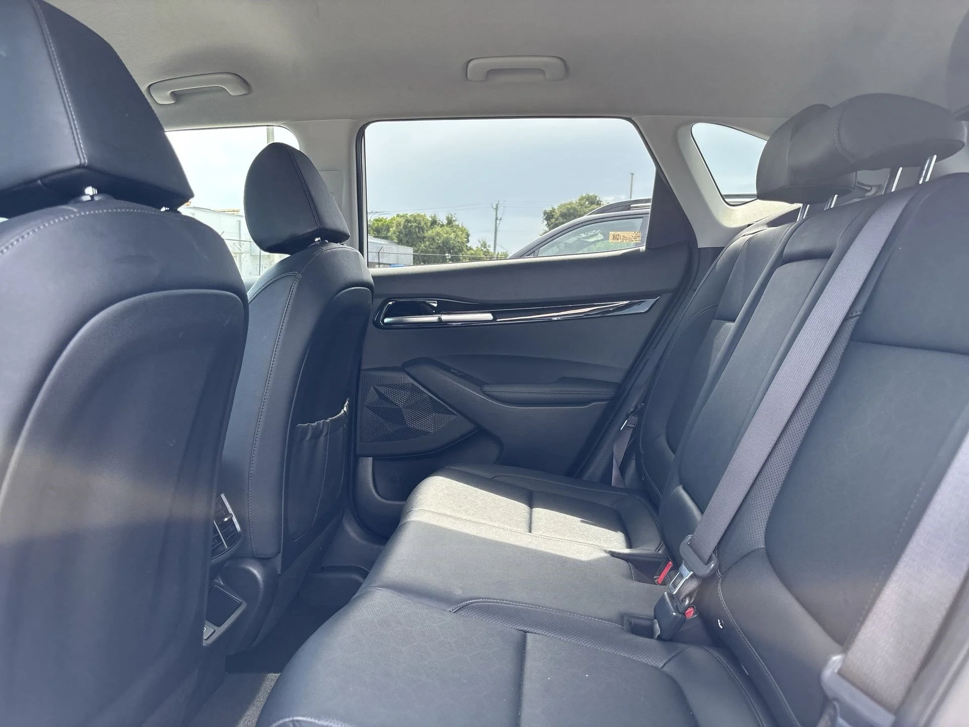 Certified Used 2024 Snow White Pearl Kia EX image 22