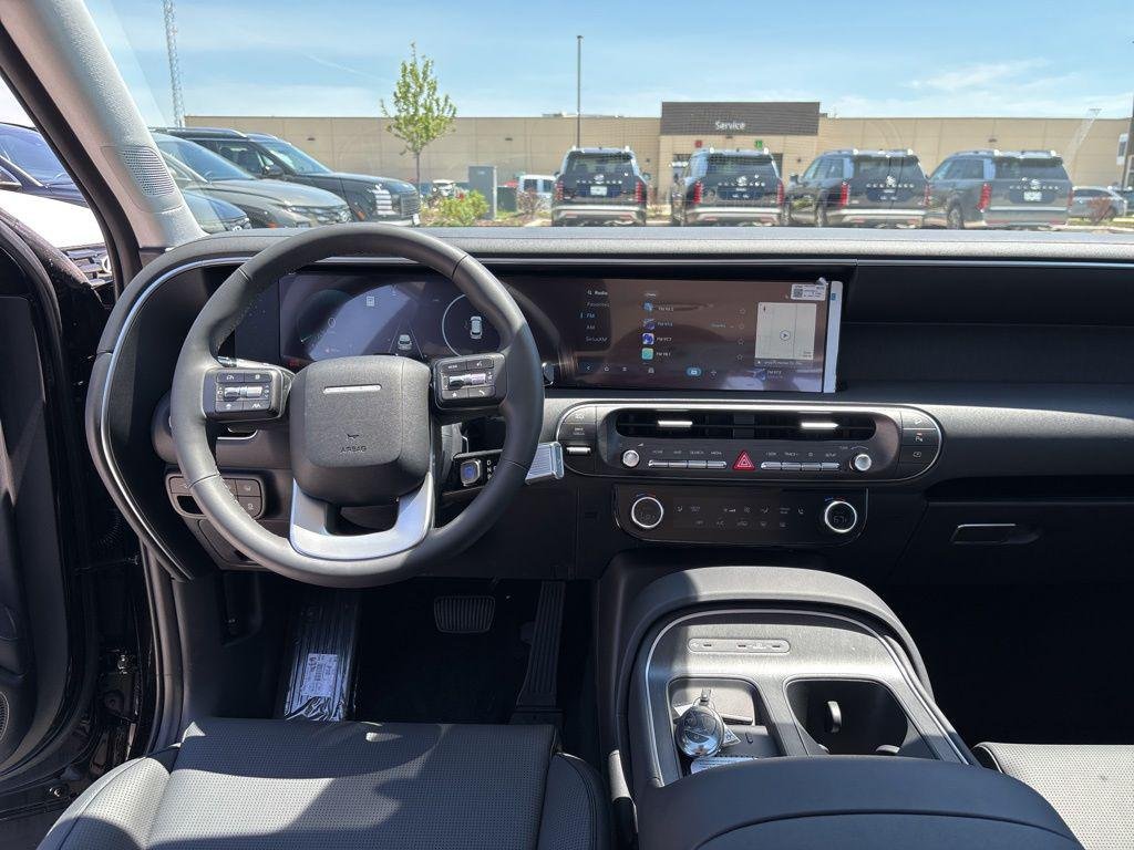 New 2026 Abyss Black Hyundai SEL 7P image 37