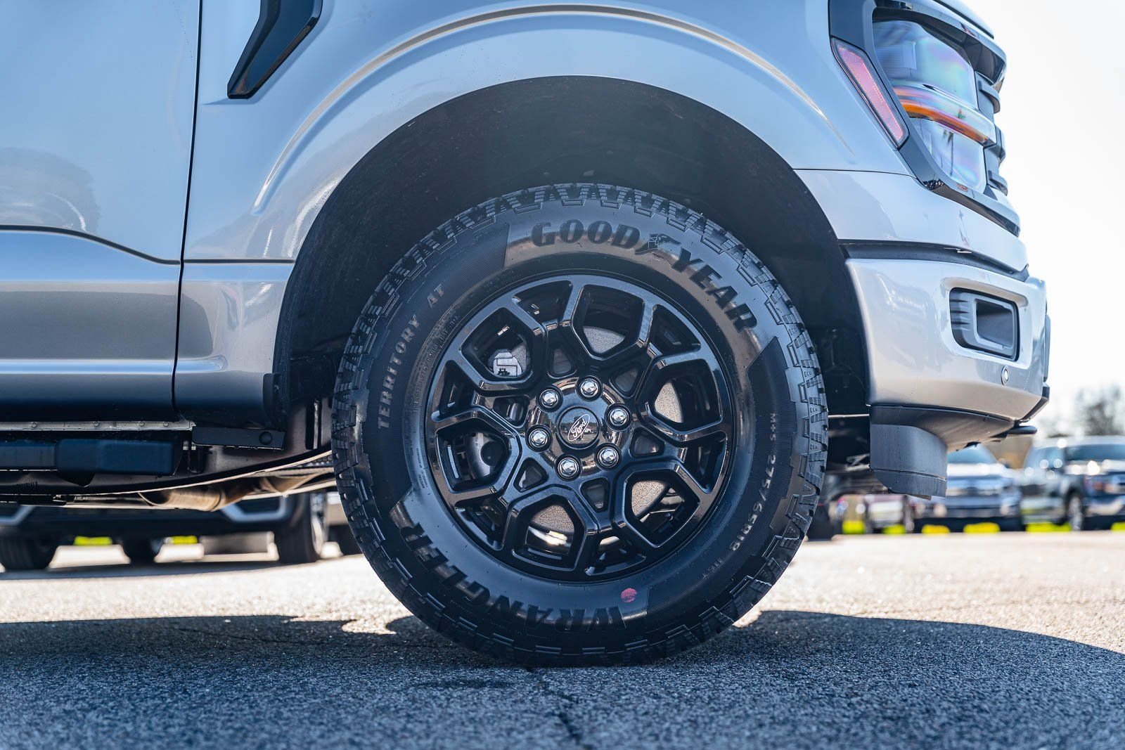 New 2026 Iconic Silver Metallic Ford XLT image 6