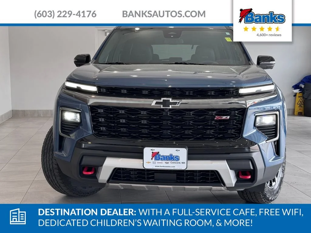 Certified Used 2024 Lakeshore Blue Metallic Chevrolet Z71 image 3