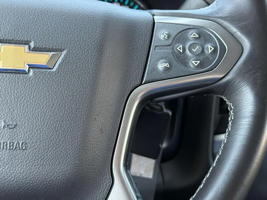 Used 2018 Summit White Chevrolet LT image 15