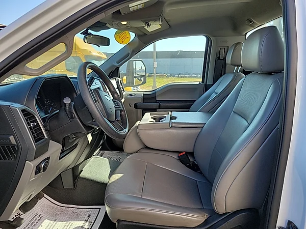 2020 Ford F-450 Super Duty Chassis Cab XL - Photo 12