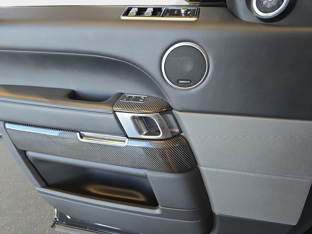 Used 2020 Black Land Rover SVR image 29
