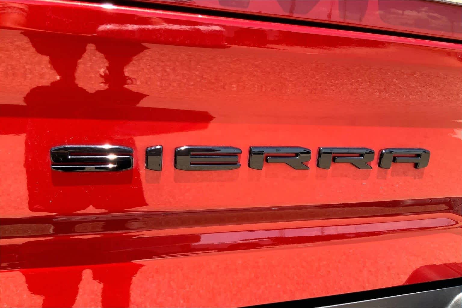 Used 2025 Volcanic Red Tintcoat GMC AT4X image 33