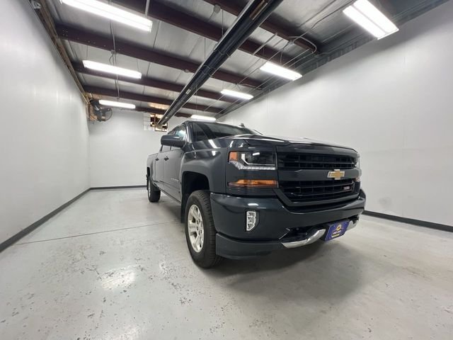 2018 Chevrolet Silverado 1500 LT photo 2