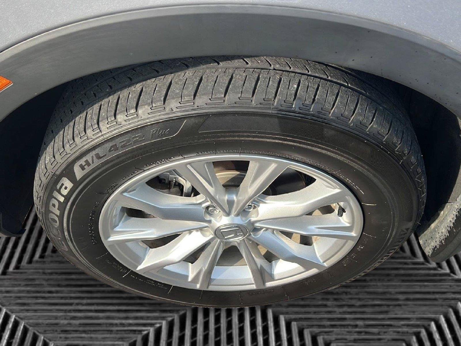 Used 2024 Lunar Silver Metallic Honda EX image 7