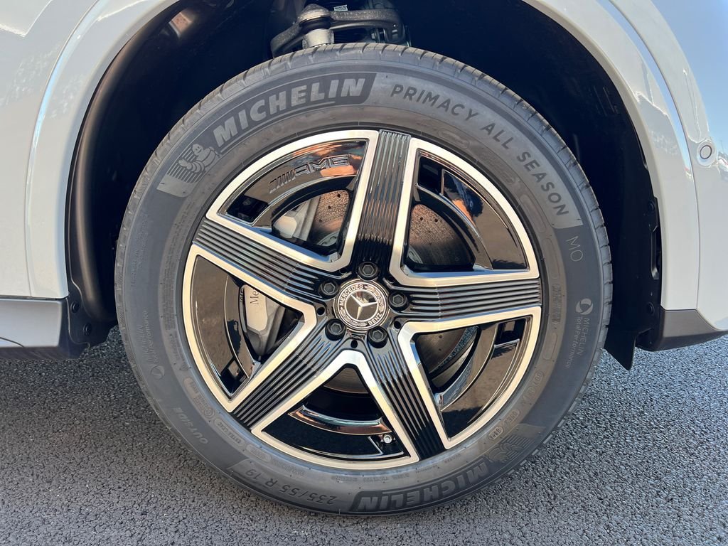 New 2026 MANUFAKTUR Alpine Grey Mercedes-Benz GLC300 image 32