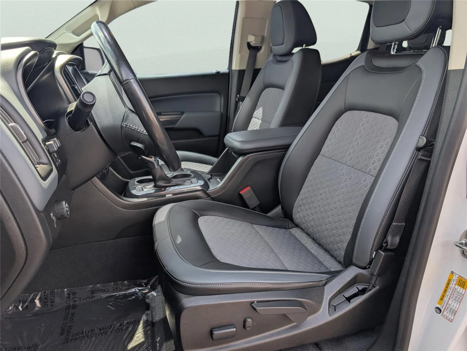 Used 2022 Summit White Chevrolet Z71 image 22