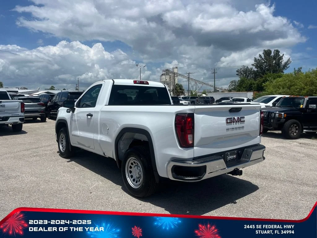 New 2026 Summit White GMC Pro image 5