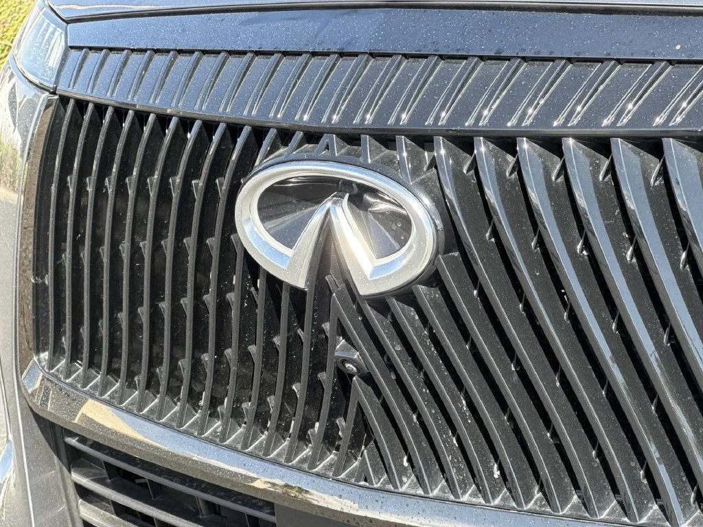 Used 2025 Black INFINITI AUTOGRAPH image 32