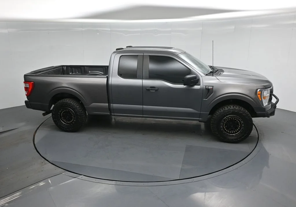 Used 2021 Gray Ford XL image 47