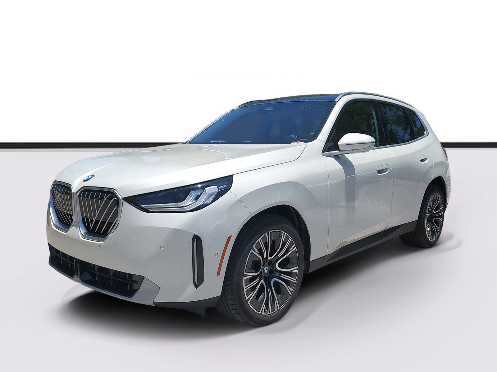 New 2026 Mineral White Metallic BMW 30 xDrive image 2
