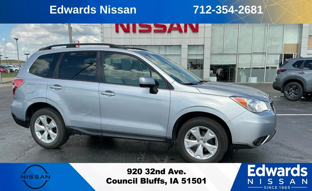 Used 2016 Silver Subaru 2.5i Premium image 1