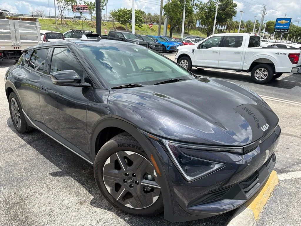 Used 2025 Kia EV6 Light with VIN 5XYC34JB2SG012918 for sale in Miami Lakes, FL
