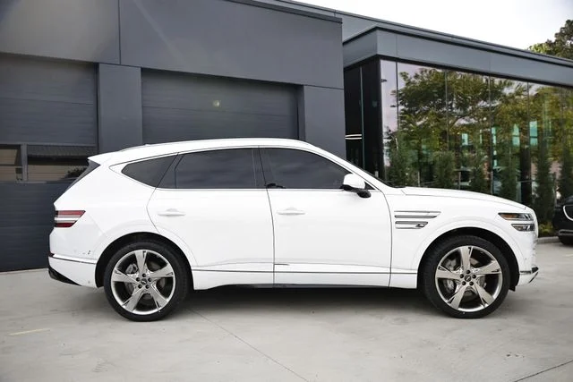 Used 2024 Alta White Genesis 3.5T Prestige image 4