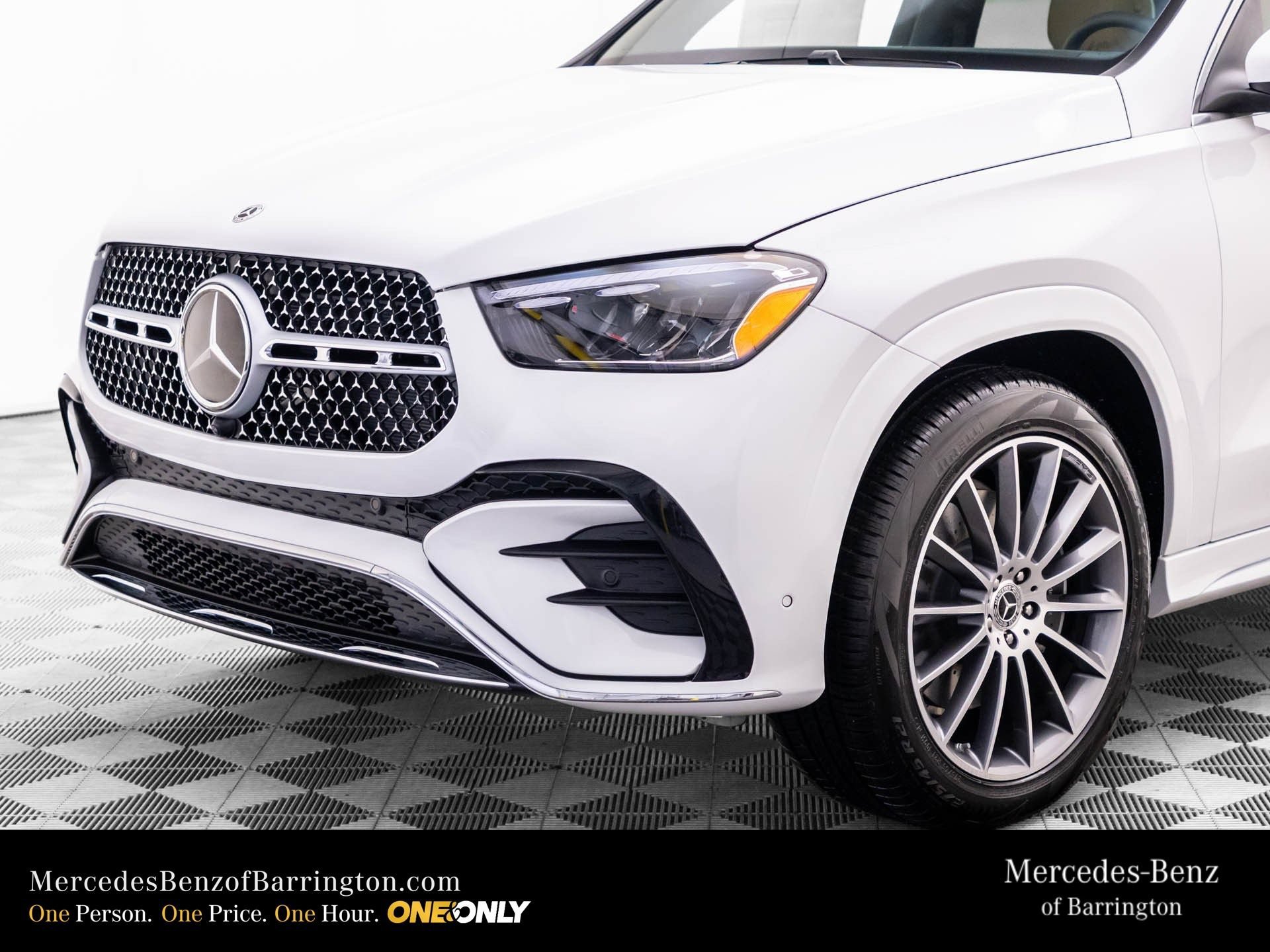 New 2026 MANUFAKTUR Moonlight White Metallic Mercedes-Benz GLE 350 image 82