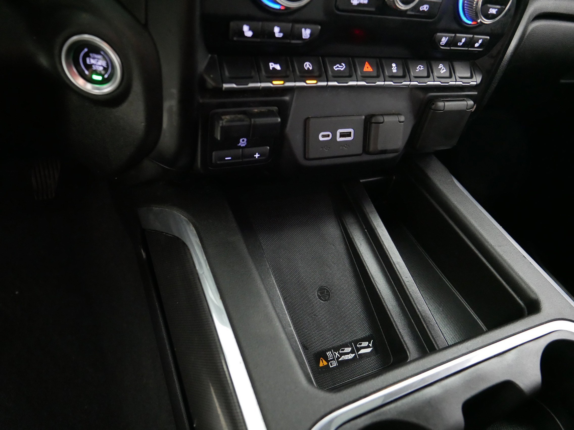 Used 2021 Black GMC AT4 image 29