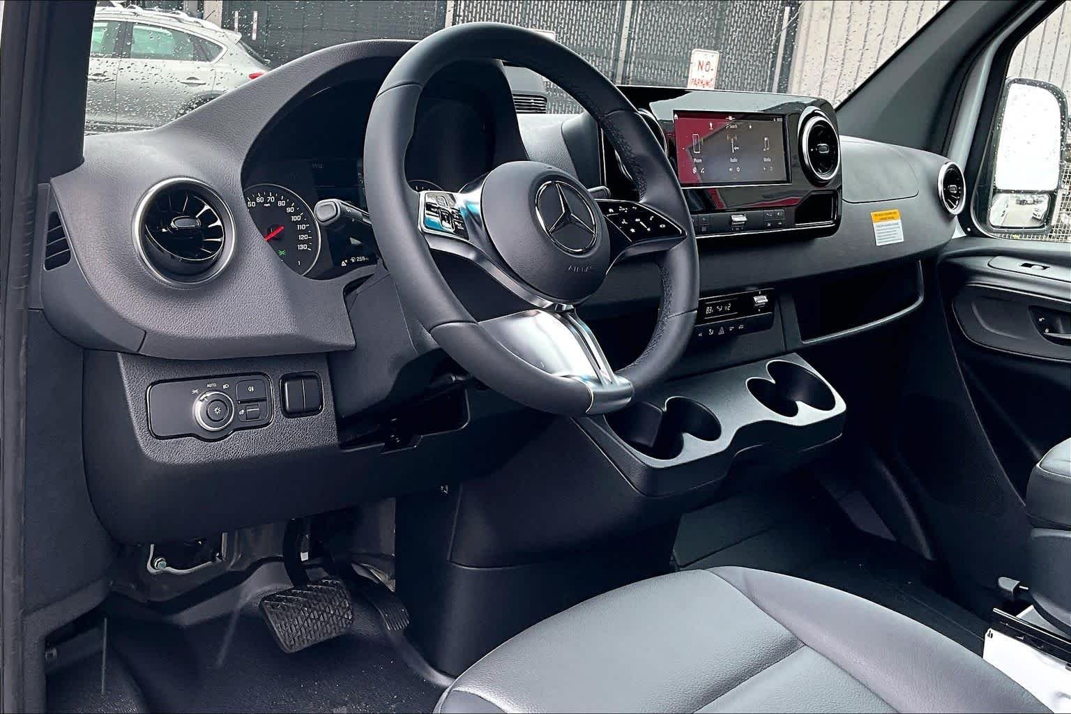 2025 Mercedes-Benz Sprinter Cargo Van Base - Photo 10