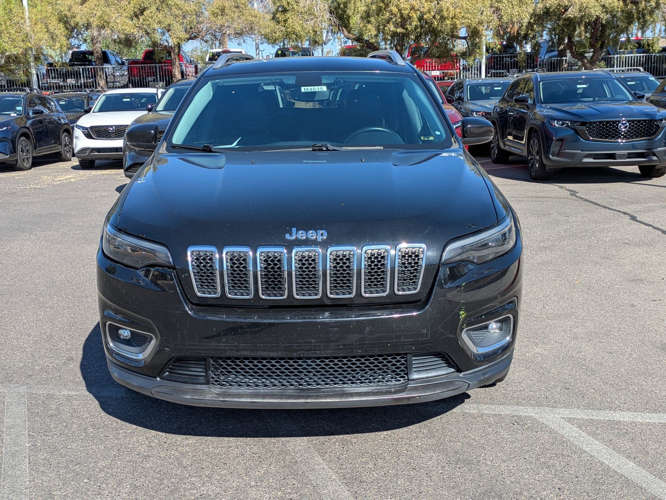 Used 2019 Diamond Black Crystal Pearlcoat Jeep Limited image 8