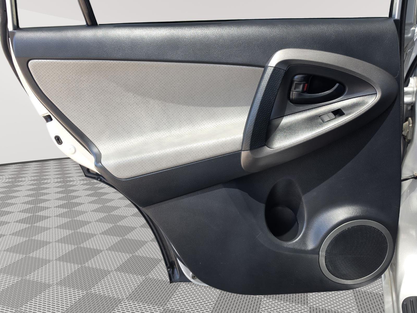 Used 2012 Classic Silver Metallic Toyota Limited image 10