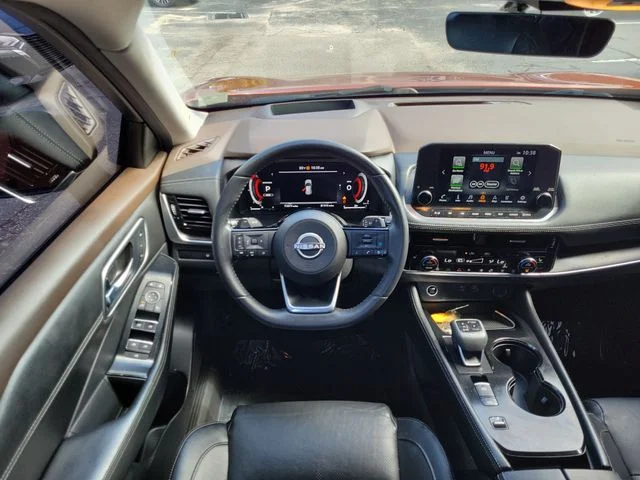 Used 2022 Orange Nissan Platinum image 11