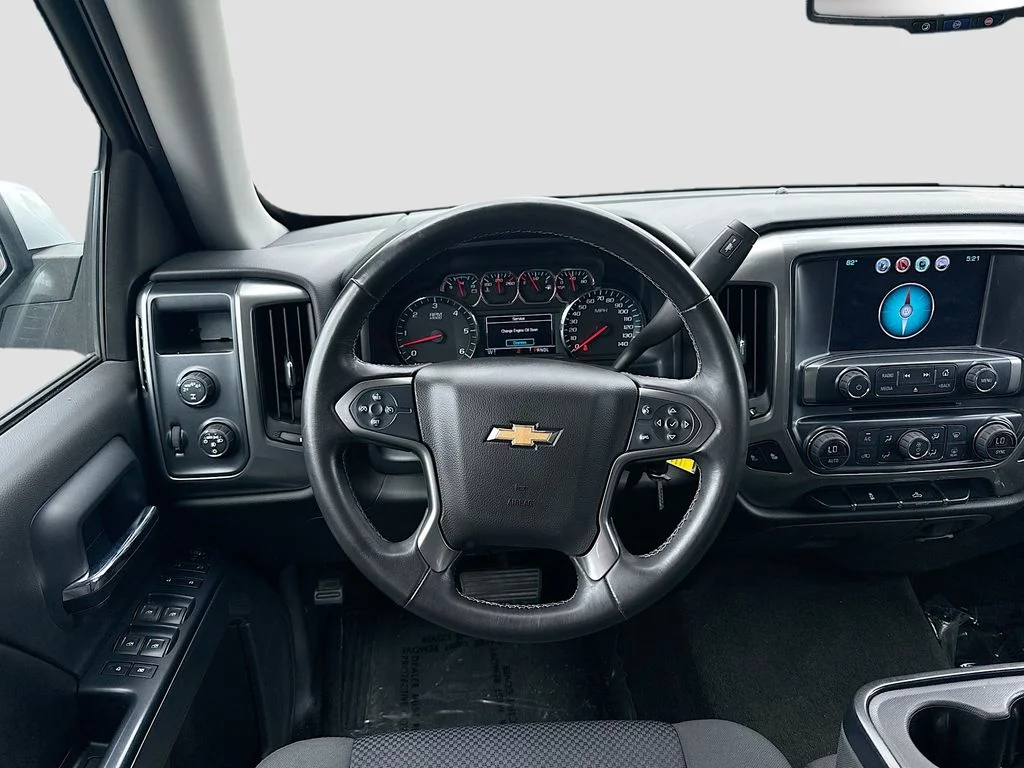 Used 2017 Silver Chevrolet LT image 22