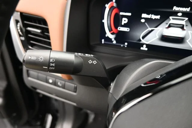 New 2026 Black Nissan Platinum image 19